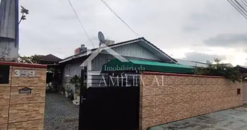 Casa com 3 quartos à venda no Iririú, Joinville 