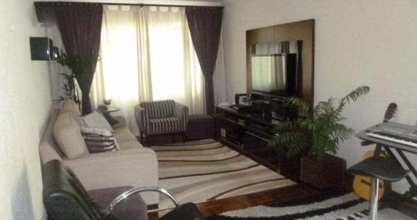Sobrado com 3 Quartos e 4 banheiros à Venda, 250 m² por R$ 1.020.000