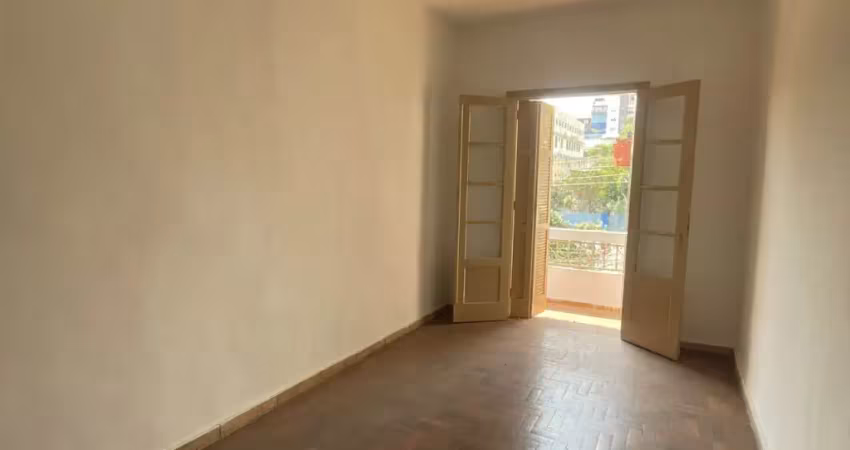 Casa com 3 quartos para alugar na Rua Jorge Valim, 00, Vila Ester (Zona Norte), São Paulo