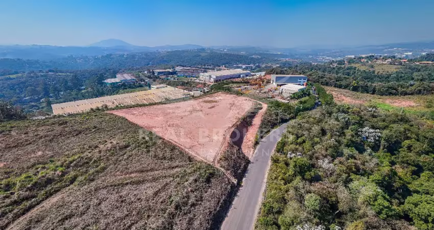 Terreno industrial à venda com platô pronto para indústrias em geral, incluindo indústrias químicas
