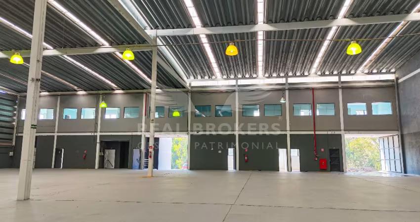 Galpão para locação em próximo à Rodovia Castello Branco
