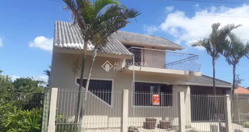 Casa com 3 quartos à venda na Rua Do Farol, 808, Atlântida Sul (Distrito), Osório