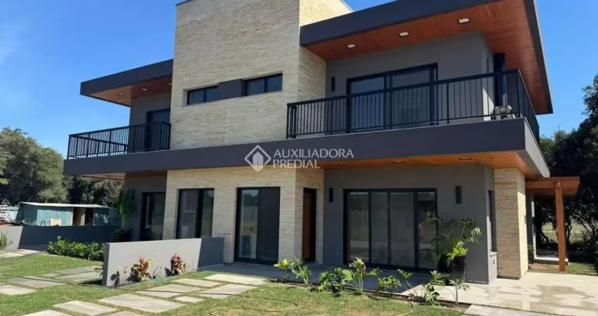 Casa em condomínio fechado com 3 quartos à venda na Linha Peixoto, 1, Palmital, Osório