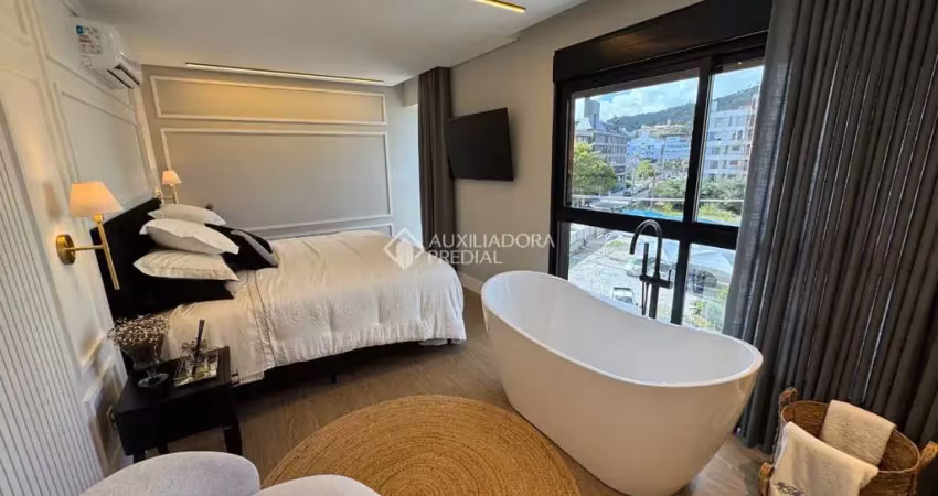 Apartamento com 2 quartos à venda na Rua Jorge Cherem, 30, Jurerê, Florianópolis