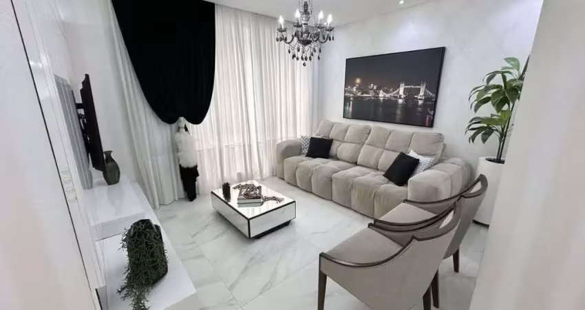 Apartamento com 4 quartos à venda na Rua 238, 165, Meia Praia, Itapema