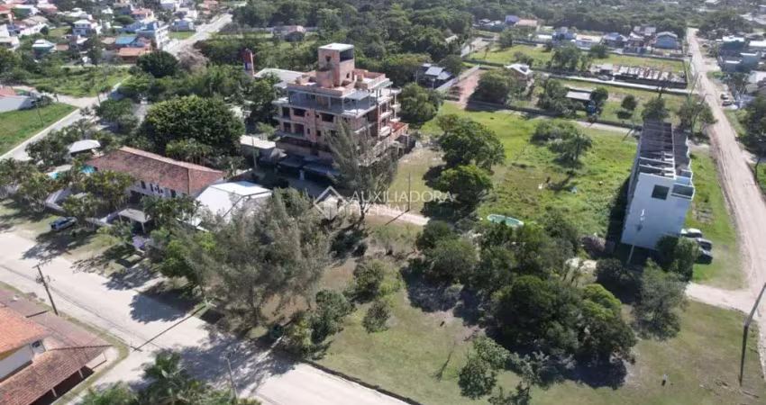 Terreno à venda na Avenida Araucária, 859, Canto Grande, Bombinhas