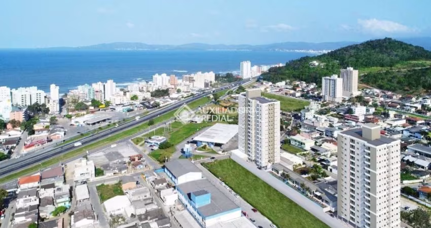 Apartamento com 2 quartos à venda na Rua 617, 190, Tabuleiro dos Oliveiras, Itapema