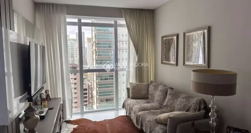 Apartamento com 3 quartos à venda na Rua 304, 312, Meia Praia, Itapema