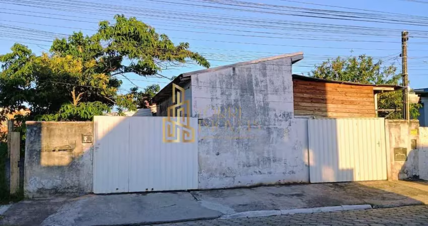 Casa com 2 quartos à venda na Rua Nilza Alves da Silva, 452, Espinheiros, Itajaí