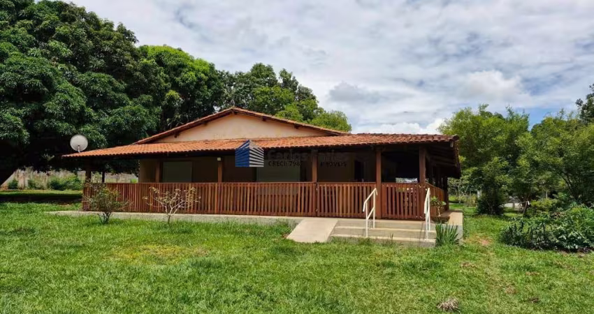 Chácara para Venda em Brasília, Setor Habitacional Jardim Botânico, 3 dormitórios, 1 suíte, 2 banheiros, 4 vagas