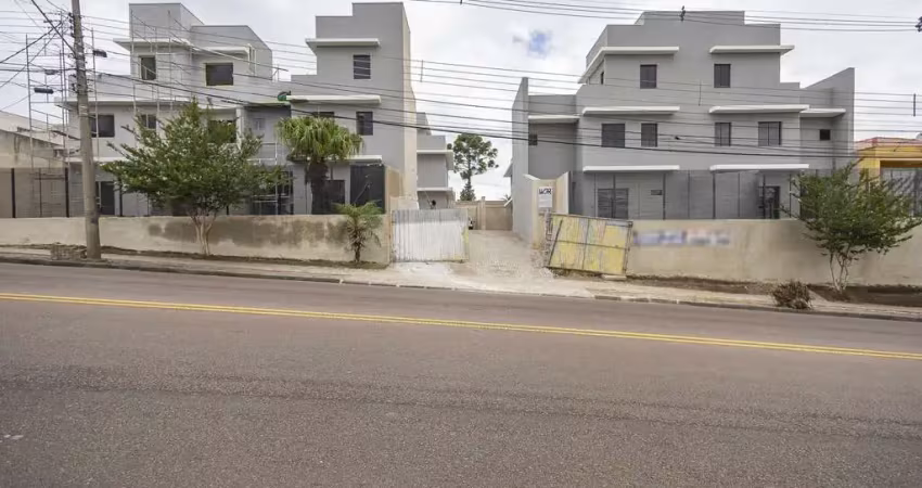 Sobrado 3 quartos no Hauer