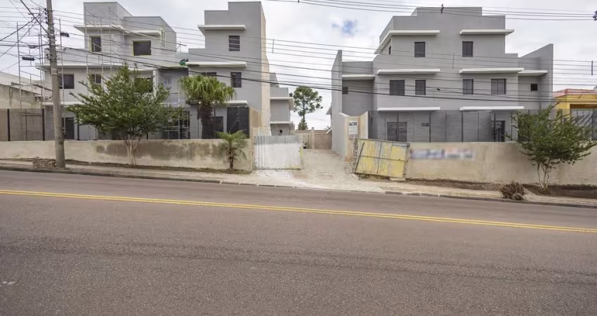 Sobrado novo em condominio fechado no Hauer