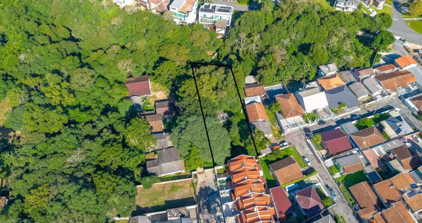 Terreno com 1.607m² ZR3 no Campo Comprido