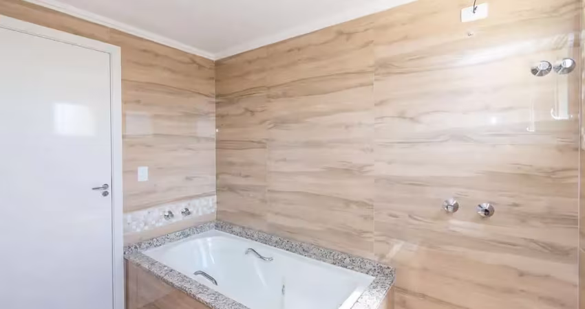 Sobrado triplex novo no campo comprido – 3 quartos + ático com bwc!