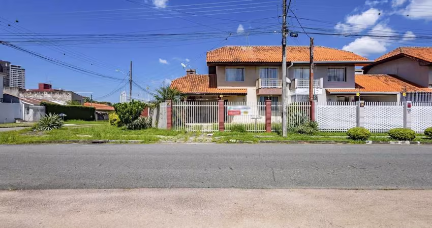 Sobrado de 3 quartos no Campina do Siqueira
