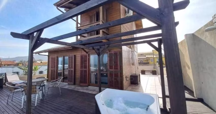 Casa de Praia para Venda em Florianópolis, Campeche, 2 dormitórios, 1 suíte, 2 banheiros, 4 vagas