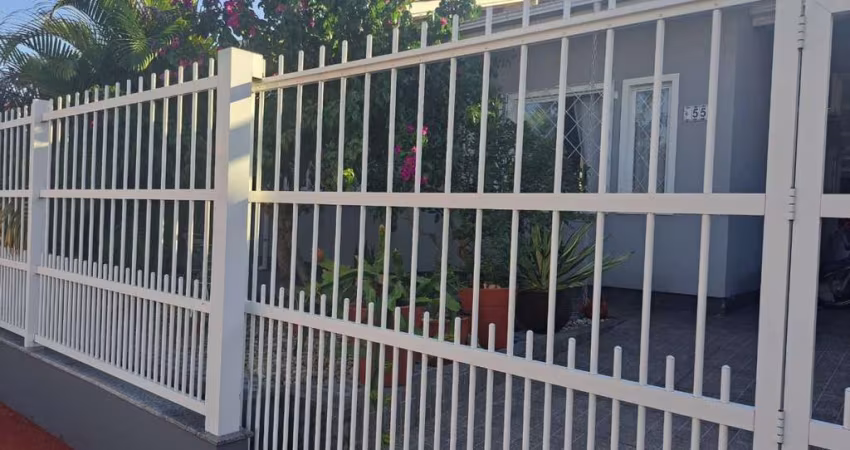 Casa para Venda em Palhoça, Madri, 3 dormitórios, 2 banheiros, 2 vagas