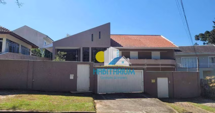 Casa 3 dorm, 1 suite, 2 pavimentos, ático com terraço e subsolo tipo Bunker