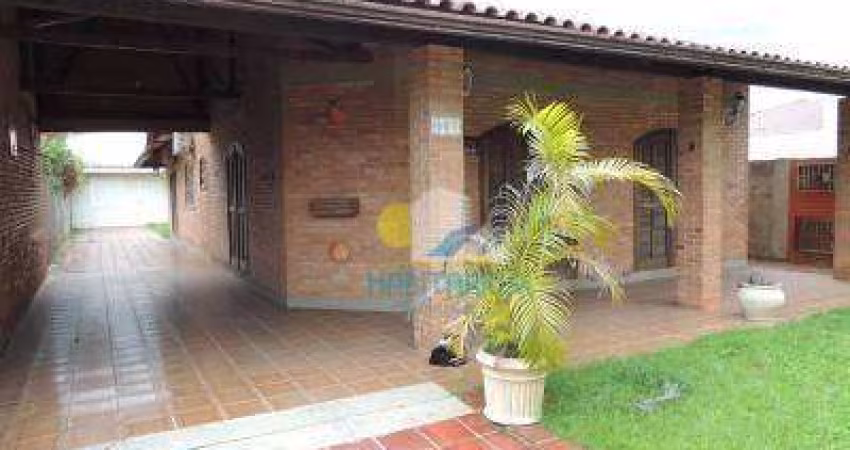 Guaratuba duas casas no terreno 05 quartos c/suite ar condicionado - Brejatuba