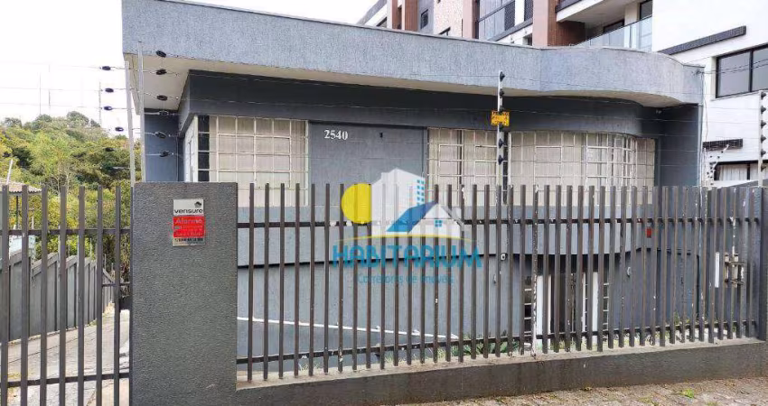 casa comercial/residencial 07 salas, edícula, churrasqueira no Bom Retiro em Curitiba