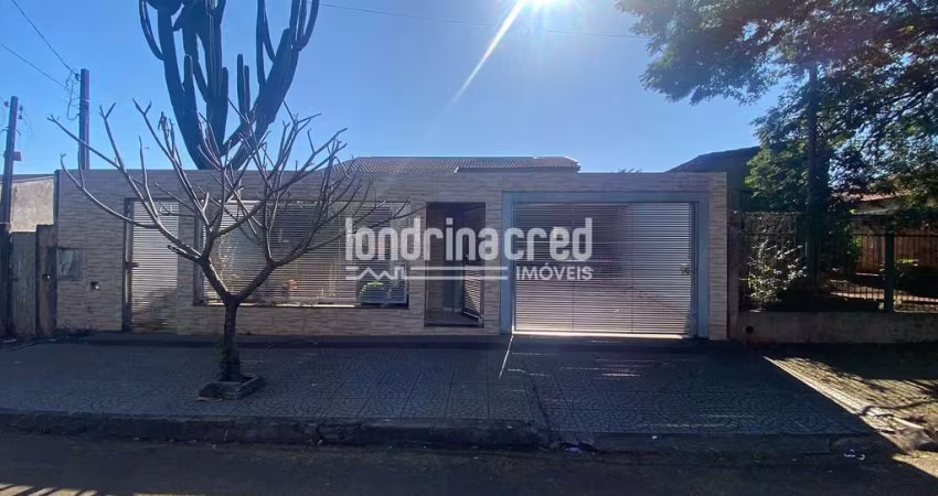 Casa à venda 3 Quartos, 2 Vagas, 330M², Califórnia, Londrina - PR
