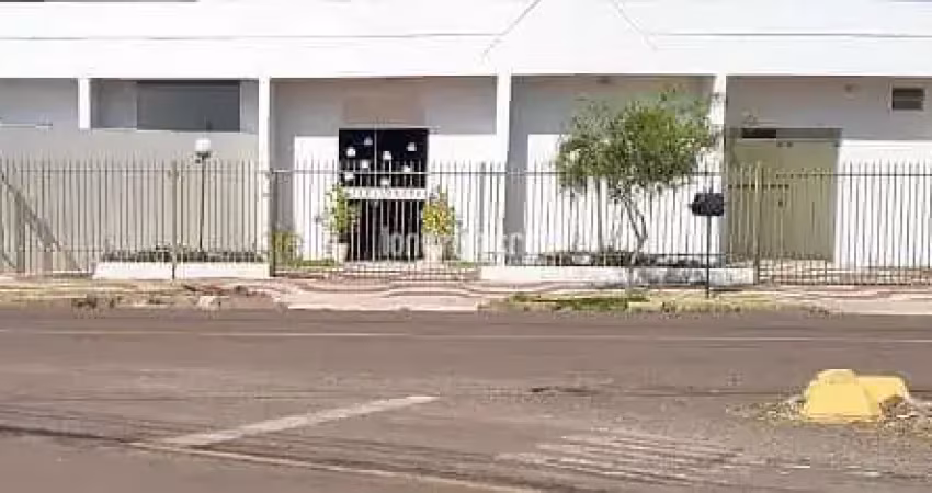 Comercial à venda 125m², conjunto habitacional maria cecília serrano de oliveira, londrina - pr