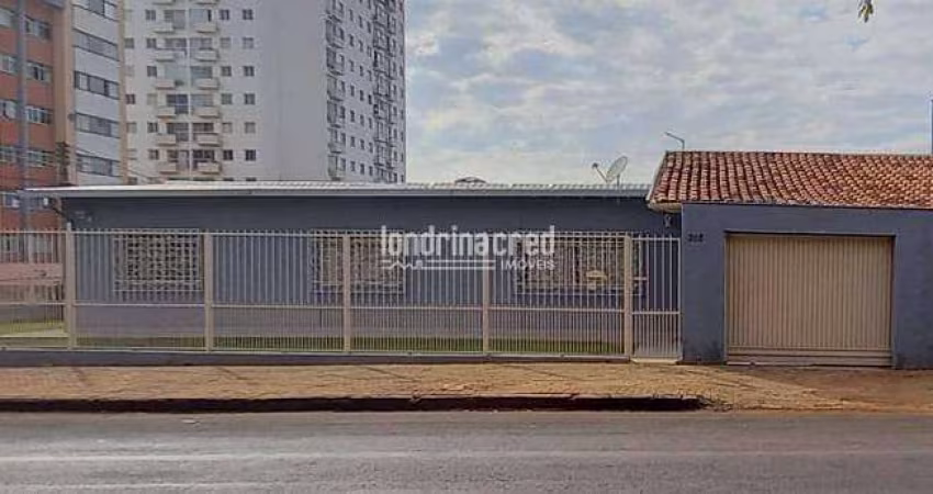 Casa térrea em ótimo estado, 3 quartos com armários, cozinha planejada, salas amplas, garagem cober