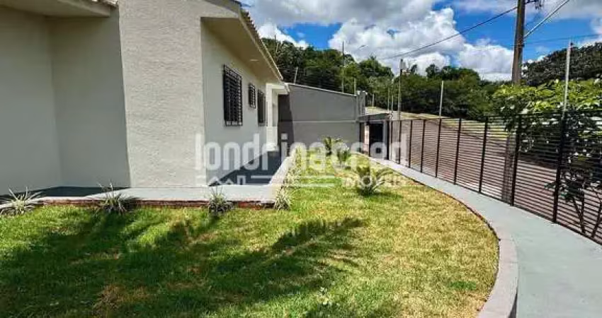 Linda Casa no Jardim Columbia D – 2 Quartos (1 Suíte), Espaço Gourmet, Jardim, Vaga para 2 Carros,