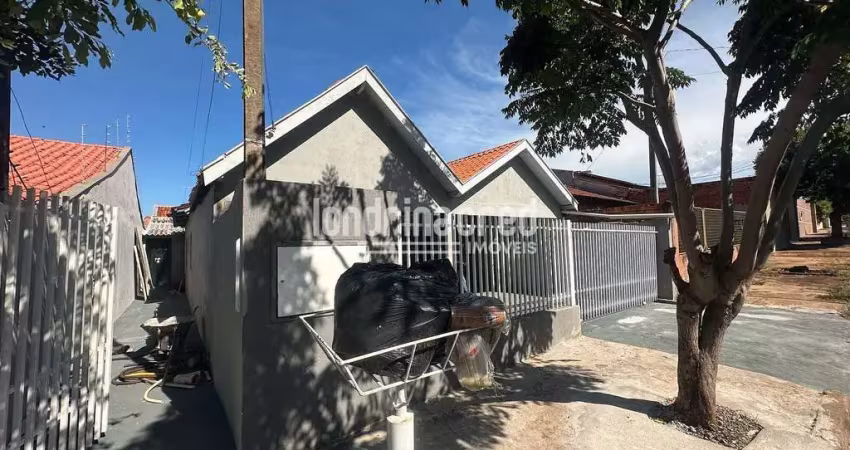 Oportunidade na Região Leste de Londrina: Duas Casas no Mesmo Terreno, 180m² de Construção em 250m²