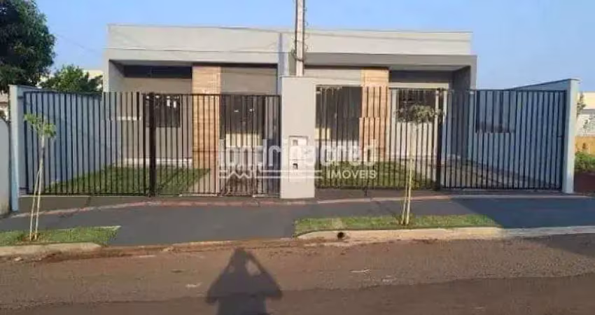 Casa geminada nova com 2 quartos, sala e cozinha americana, garagem, quintal para lazer, 125m² de t