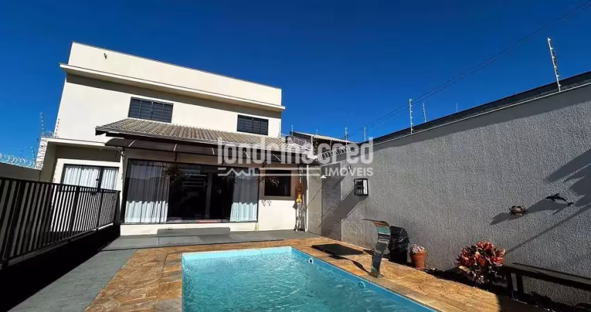 Sobrado na zona leste de londrina com 4 quartos (1 suíte), área gourmet com piscina, cozinha planej