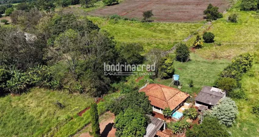Chácara próximo ao patrimônio regina com 26.000m², casa, piscina, poço artesiano, rio aos fundos e