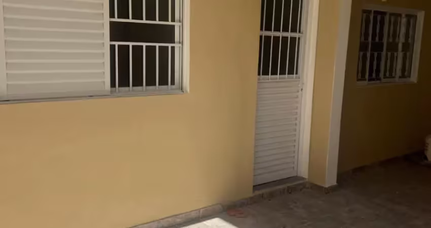 Casa com 1 quarto para alugar na Rua Niterói, Rochdale, Osasco