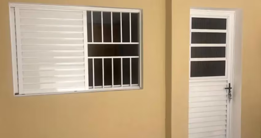 Casa com 1 quarto para alugar na Rua Niterói, Rochdale, Osasco