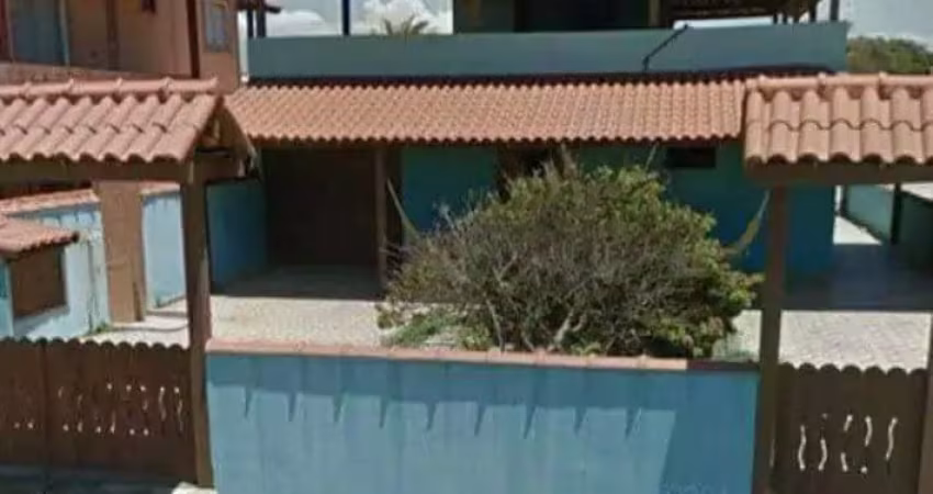Casa em condomínio c/ 4 quartos em frente à praia em unamar - cabo frio-rj