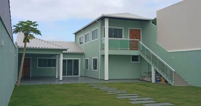 Casa com 2 Pavimentos-Balneário da Conchas - São Pedro da Aldeia