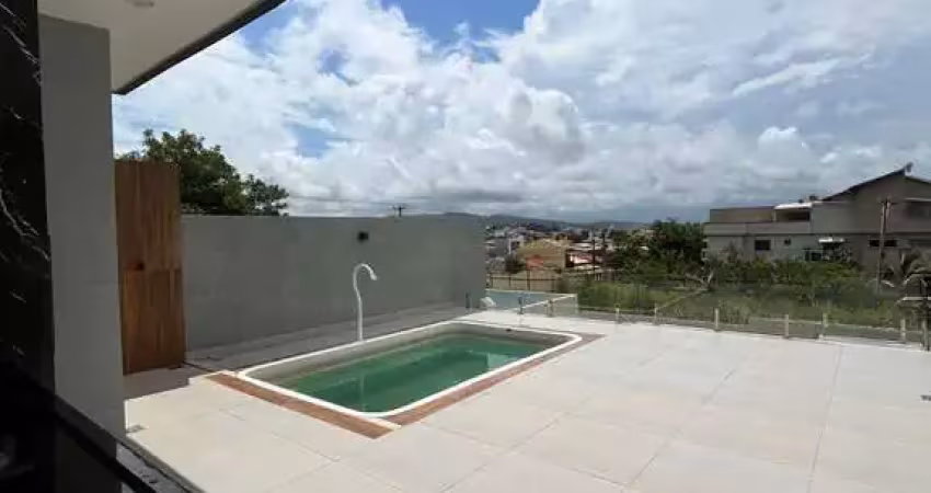 Linda casa linear c/ piscina no blue garden - são pedro da aldeia