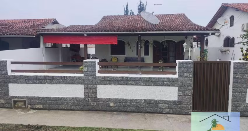 Casa com Piscina e 4 Quartos em Praia Seca - Araruama -RJ