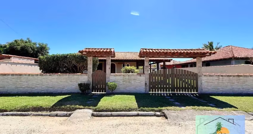 Casa c/ piscina e excelente espaço externo - praia seca-araruama