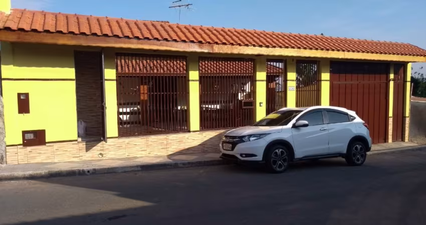 Linda Casa em Ferraz de Vasconcelos