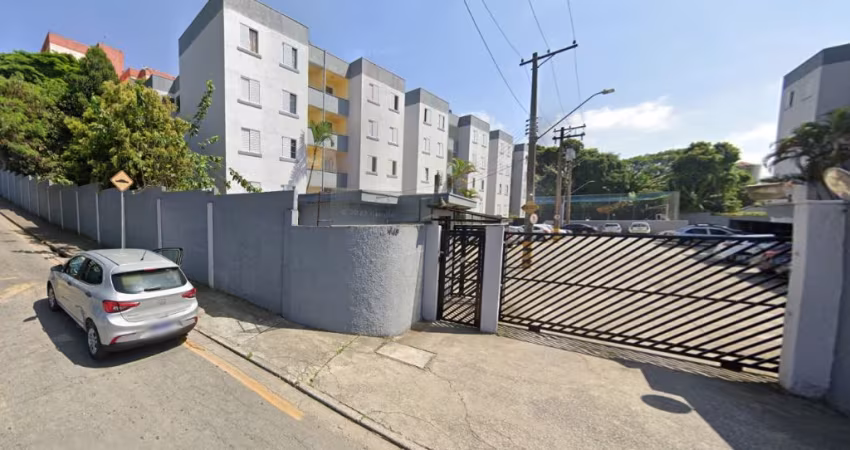 Apartamento com Varanda na Vila Virgínia
