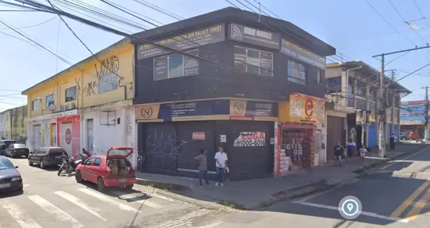 Sala comercial no 1º. andar com 50m2 com banheiro individual próximo a estação de trem!!!