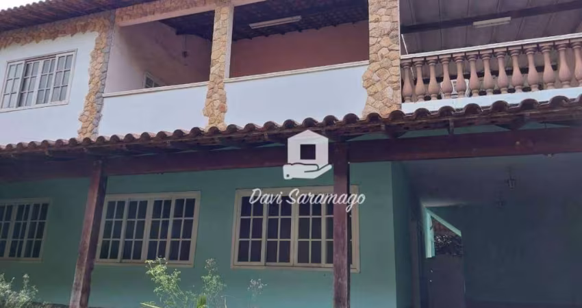 Casa à venda, 322 m² por R$ 550.000,00 - Caramujo - Niterói/RJ