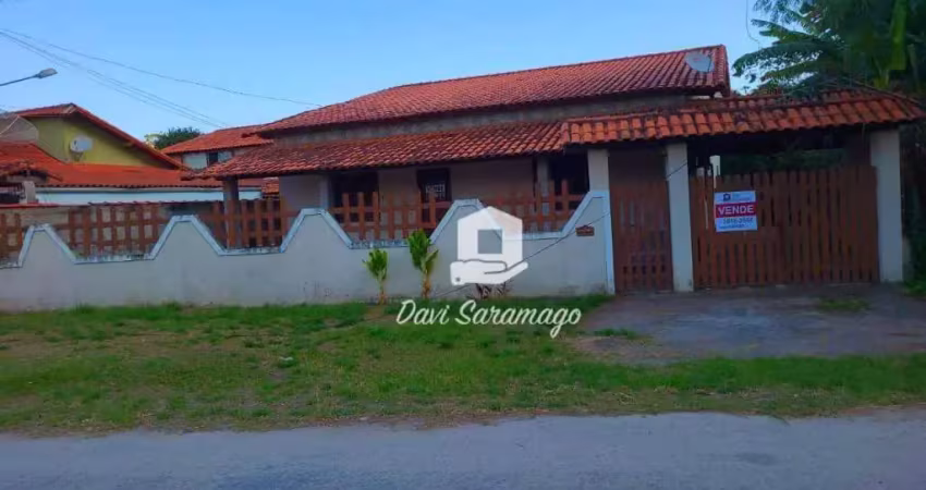 Casa com 3 dormitórios à venda, 220 m² área construída  e 854m2 de terreno em chácaras de inõa.