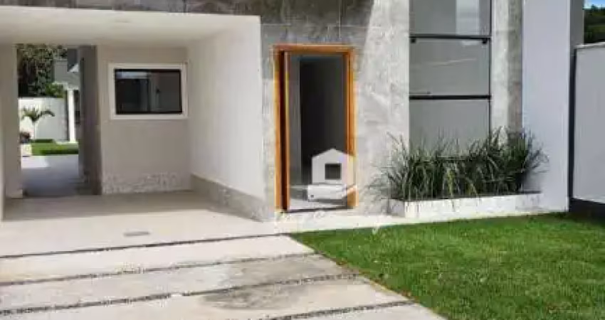 Casa com 3 quartos à venda, 120 m² por R$ 649.000 - Jardim Atlântico Oeste - Maricá/RJ
