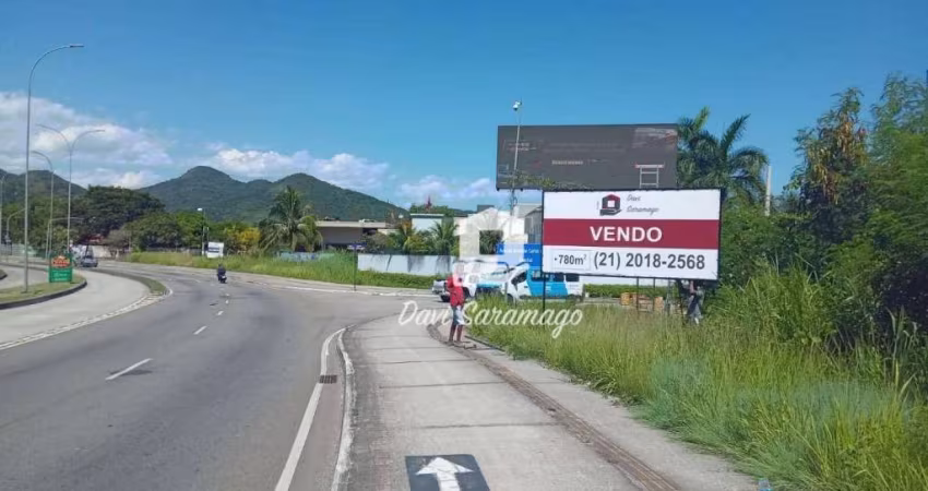 Terreno comercial em Piratininga!
