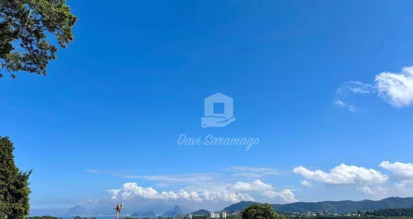 Terreno À Venda Com 800m² Em Itacoatiara - Niterói/RJ
