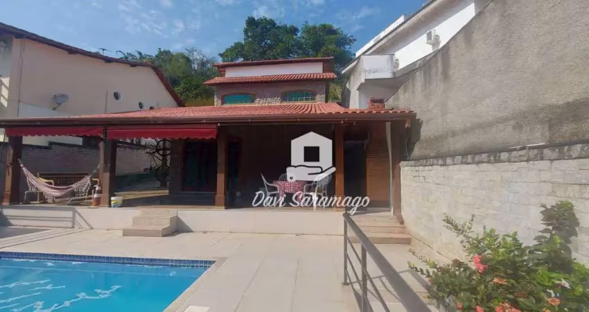 Casa com 3 quartos à venda na Rua L, Itaipu, Niterói