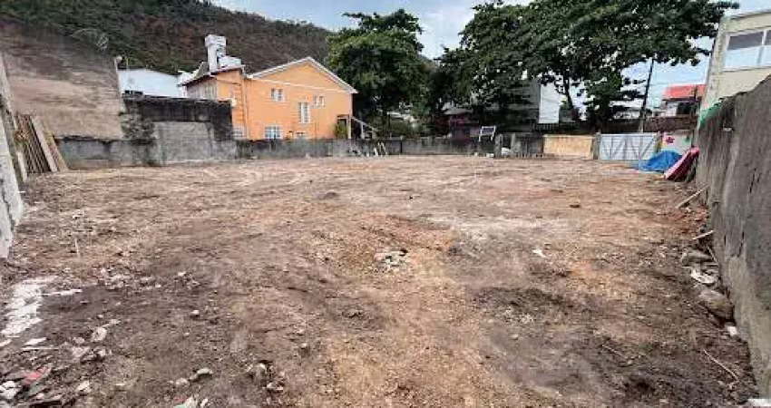 Terreno à venda na Rua Tupinambás, São Francisco, Niterói