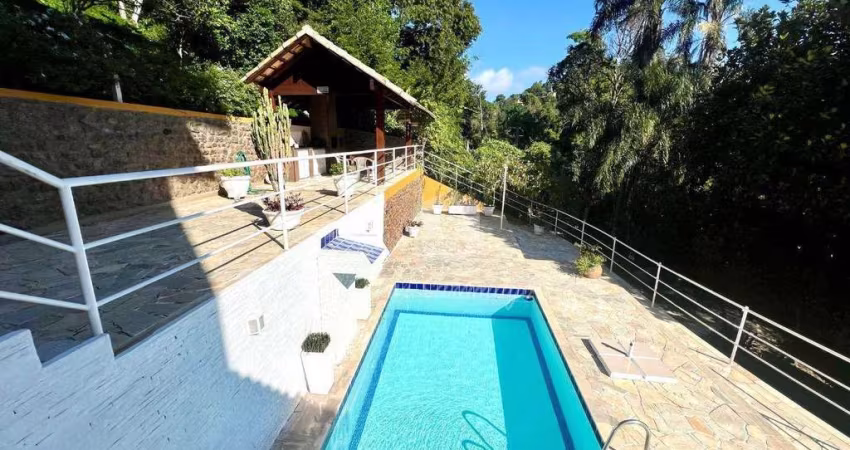 Casa  4 Quartos à venda,  Pendotiba  - Niterói/RJ